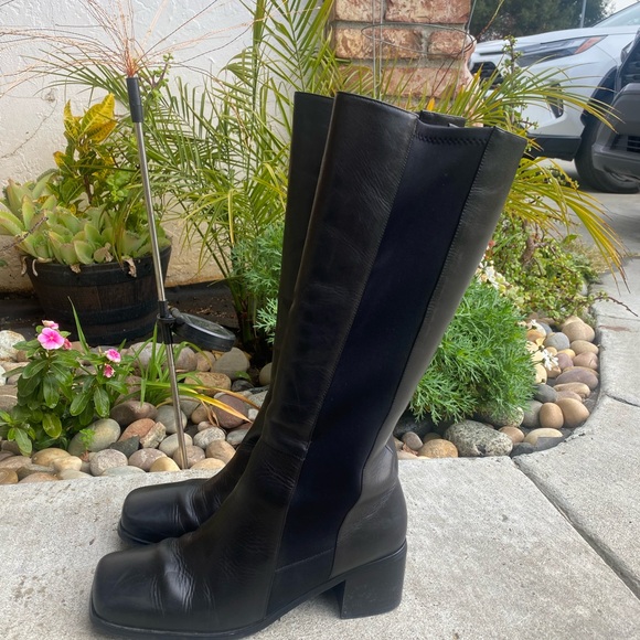 Black Knee-High Leather Boots - Picture 3 of 5